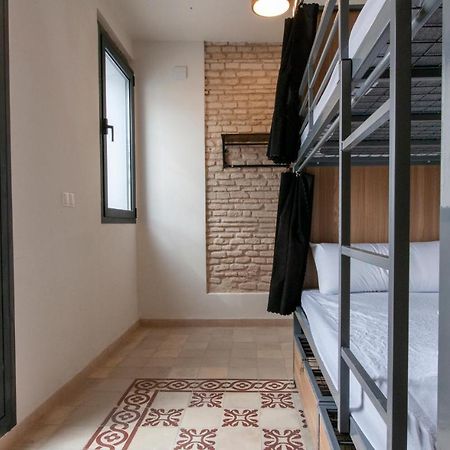 Hostel Ibarra By Bossh! Hotels Seville Exterior photo