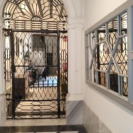Hostel Ibarra By Bossh! Hotels Seville Exterior photo