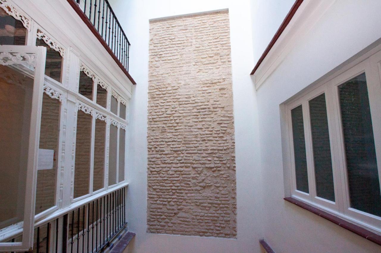Hostel Ibarra By Bossh! Hotels Seville Exterior photo