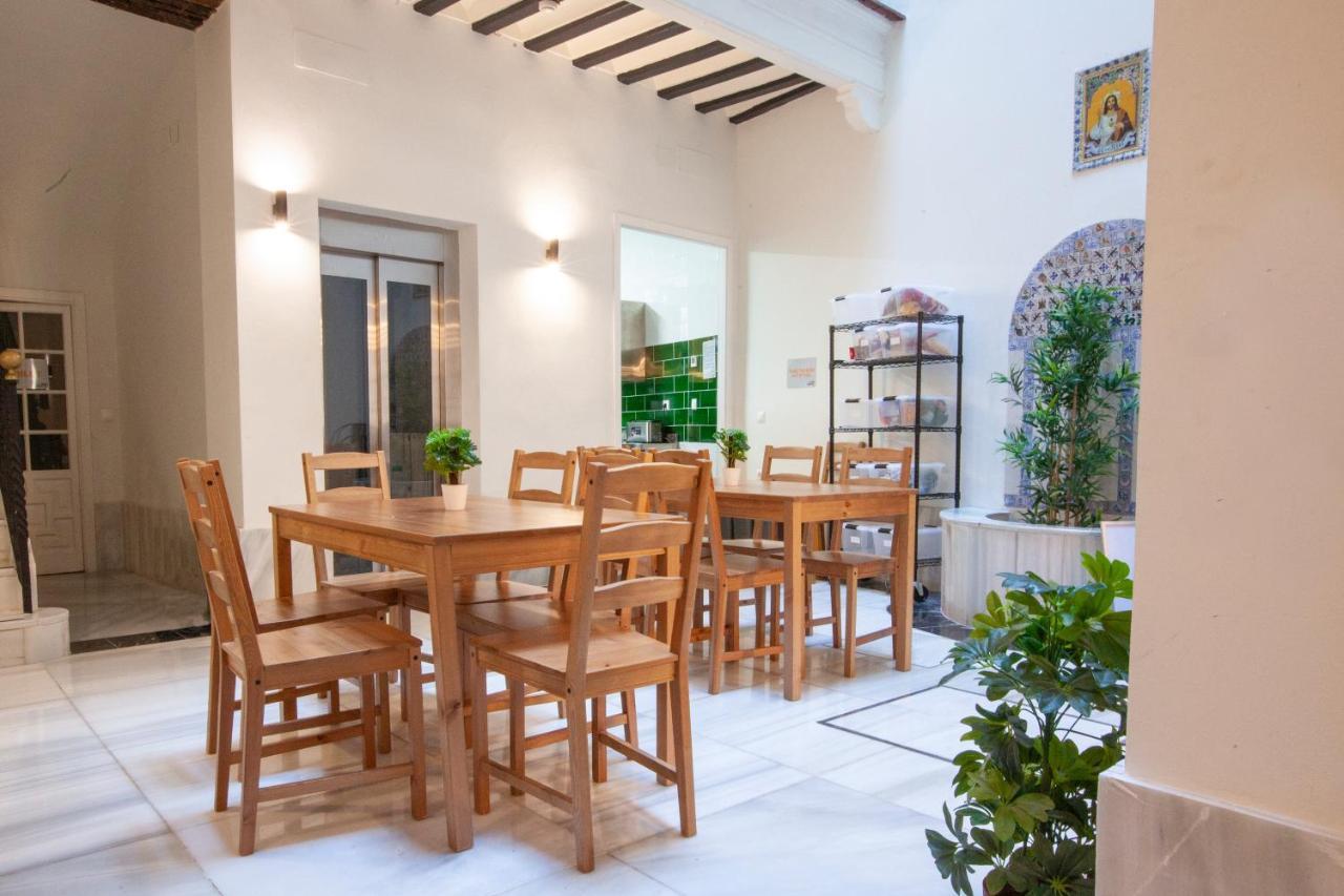 Hostel Ibarra By Bossh! Hotels Seville Exterior photo