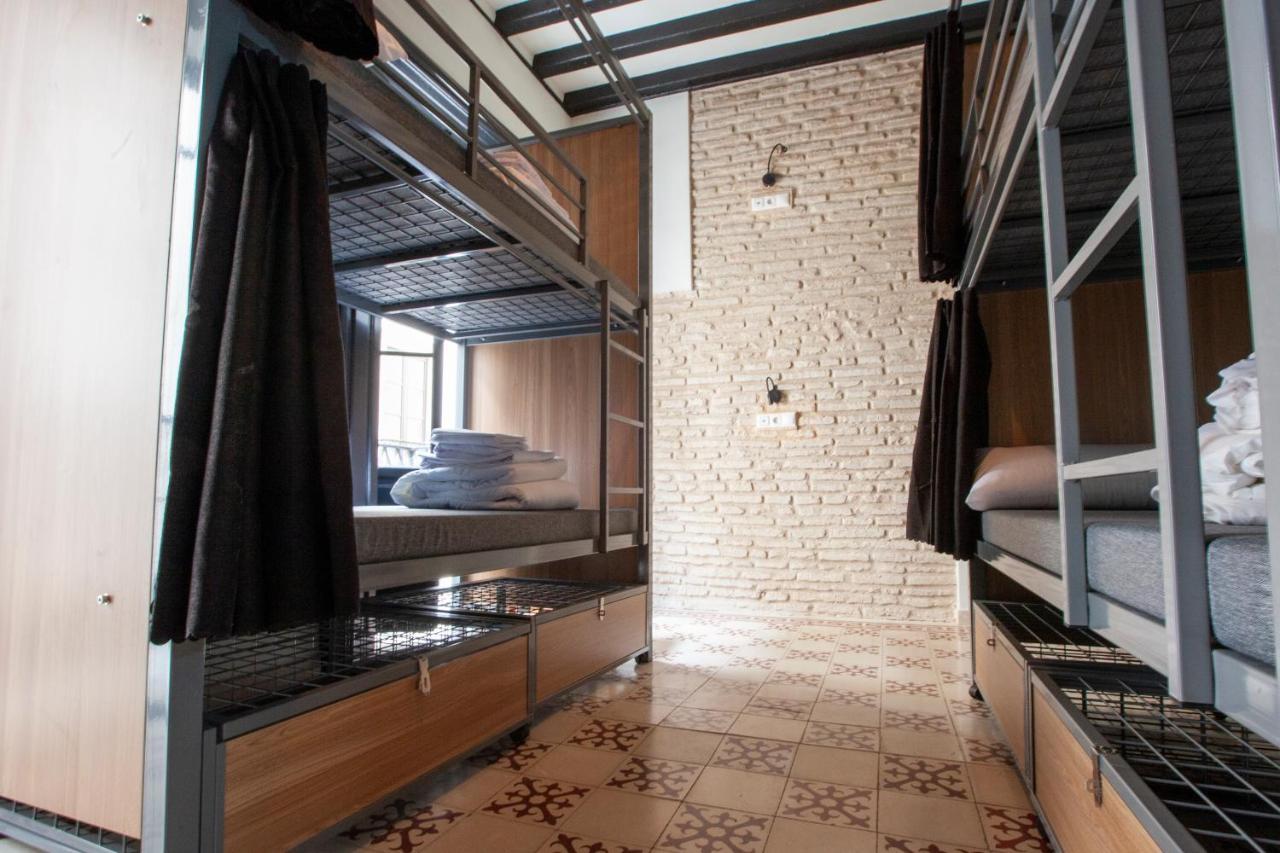 Hostel Ibarra By Bossh! Hotels Seville Exterior photo
