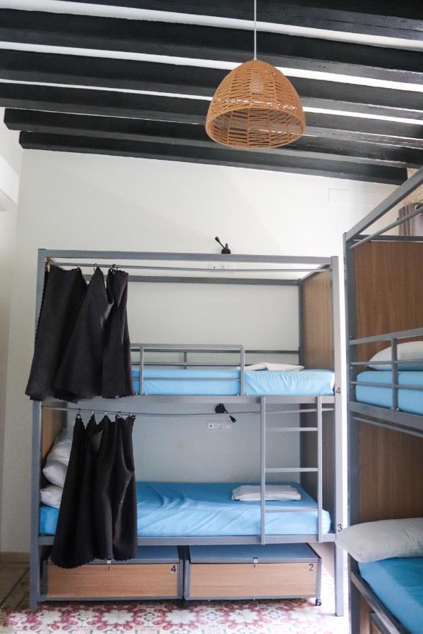 Hostel Ibarra By Bossh! Hotels Seville Exterior photo